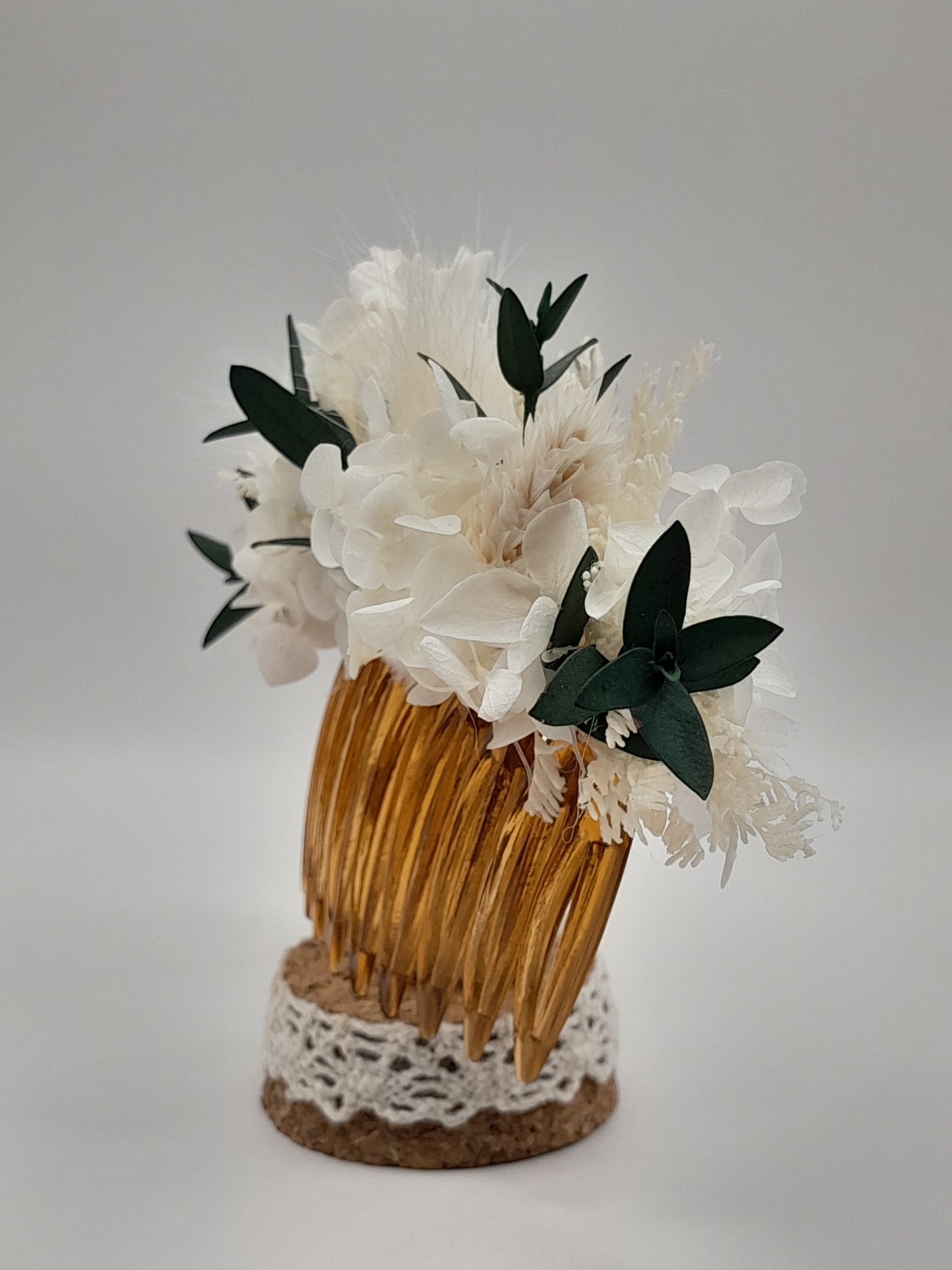peigne cheveux blanc et vert eucalyptus