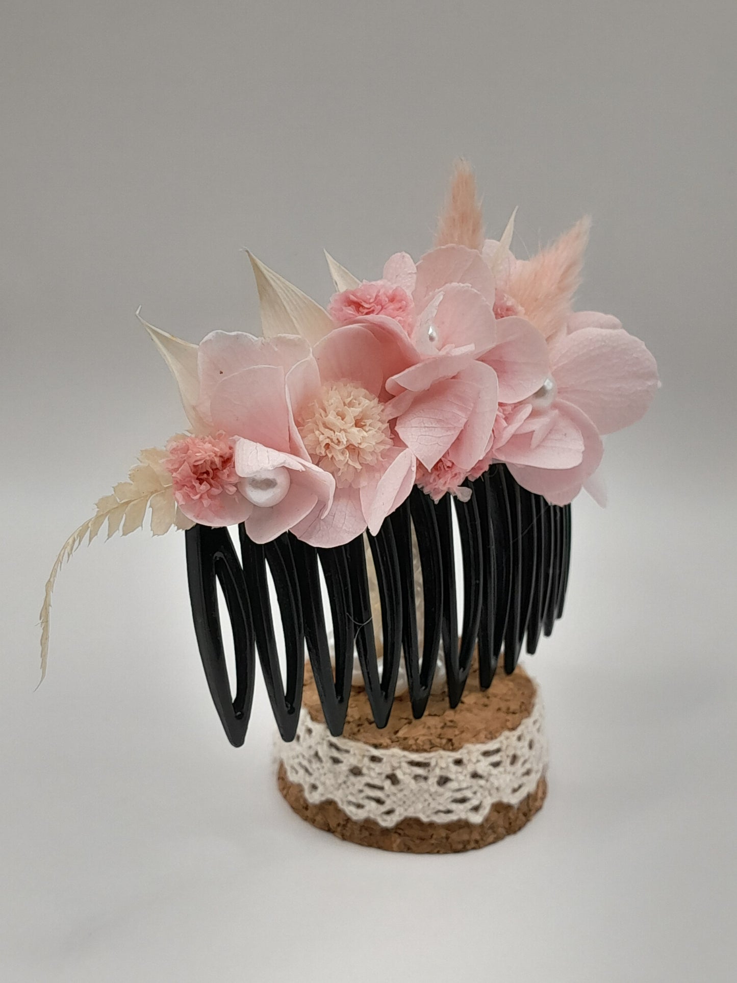peigne cheveux fleurs séchées cheveux rose
